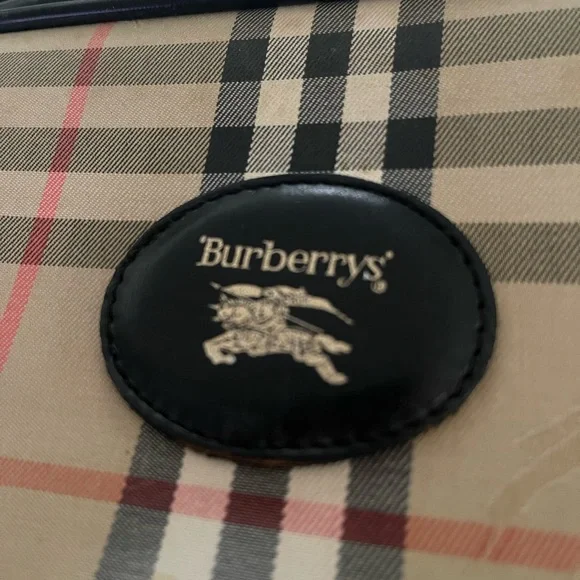 VINTAGE Nova Check Burberry Camera Bag - Picture 4 of 16